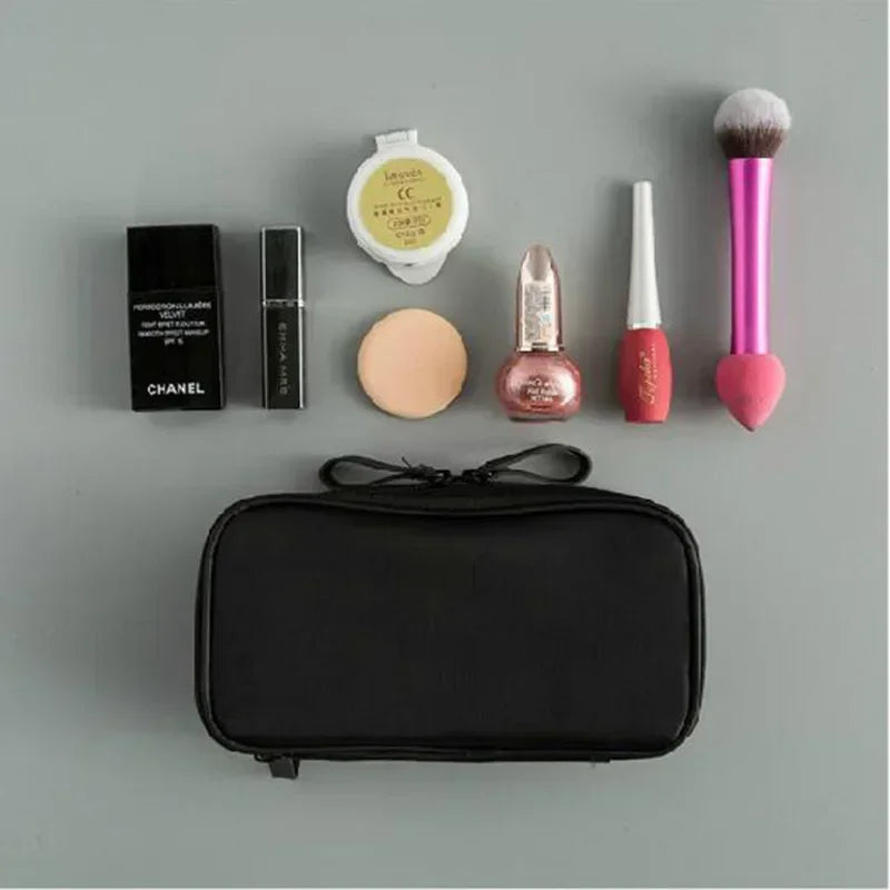 Petit sac de maquillage noir