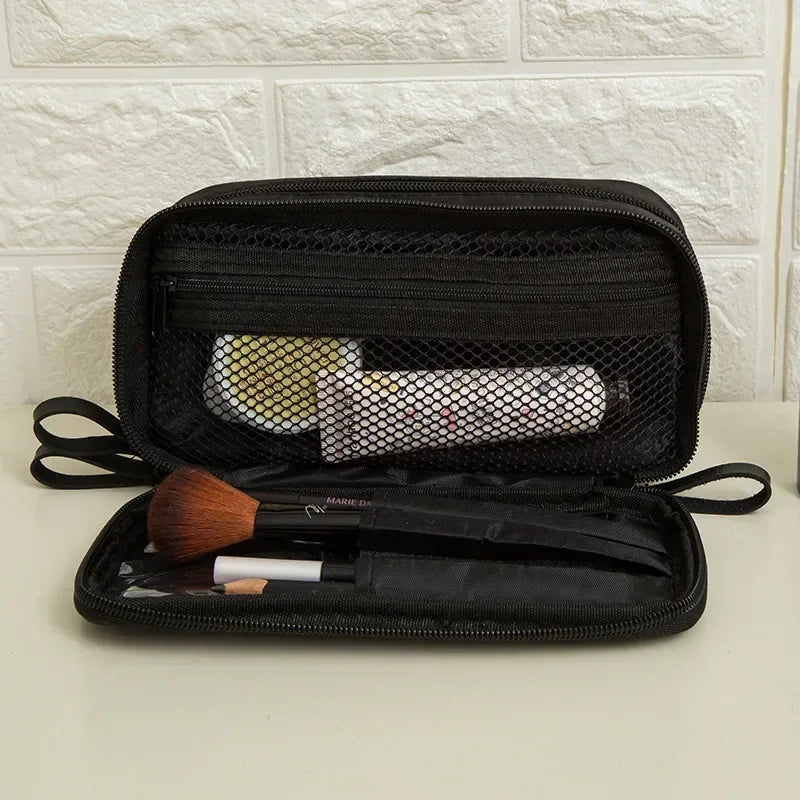Petit sac de maquillage noir