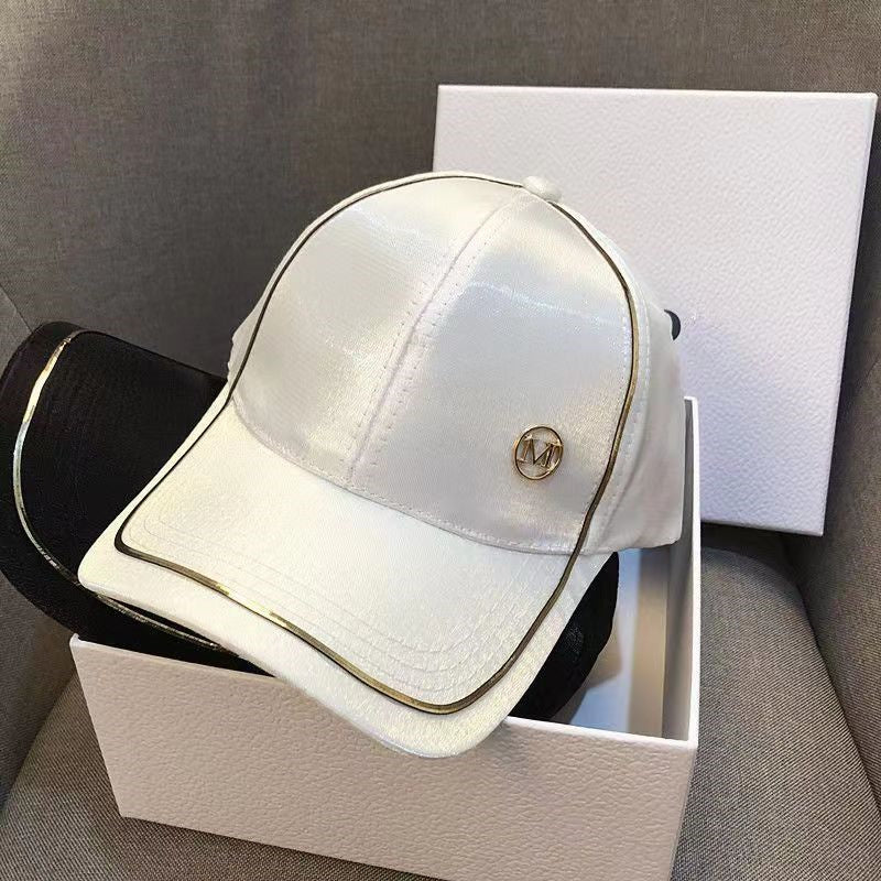 Casquette de baseball en laine d'agneau pour femmes